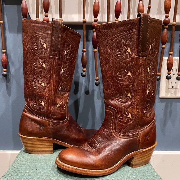 Vintage Floral Frye Campus Boots - Picture 5 of 5